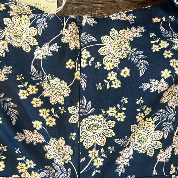 Boden Cut Out Detail Mini Dress Navy Floral Print Women’s Size 8T Tall NWT - Picture 7 of 9